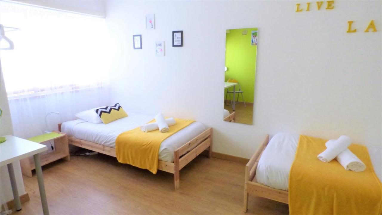 D Wan Guest House Пеніші Екстер'єр фото